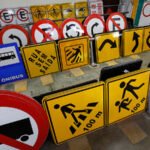 Placa R6B; entenda o significado deste sinal - Setas Sinalização Viária