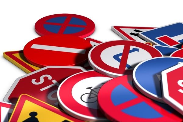 Sinalização Vertical